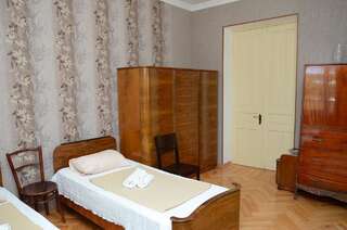 Проживание в семье Homestay Panorama Kutaisi Кутаиси Двухместный номер Делюкс с 1 кроватью и балконом-2