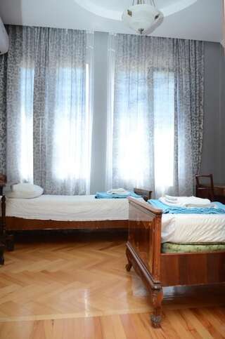 Проживание в семье Homestay Panorama Kutaisi Кутаиси Бюджетный двухместный номер с 1 кроватью-9